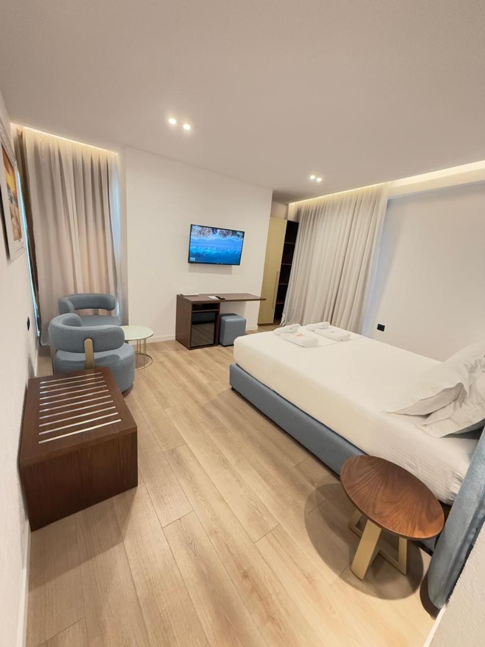 The Queen'S Lion Premium Hotel Sarande Exterior photo
